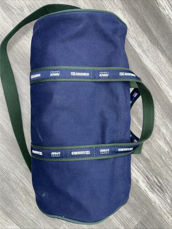 Used Authentic 17" Goldman Sachs Duffle Banker Bag - Navy/Hunter Green